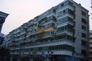 華峰裙樓3室1廳1衛住宅出售，110㎡僅242萬